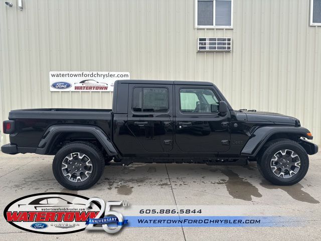 2026 Jeep Gladiator Sahara