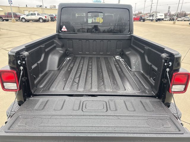 2026 Jeep Gladiator Sahara Watertown SD