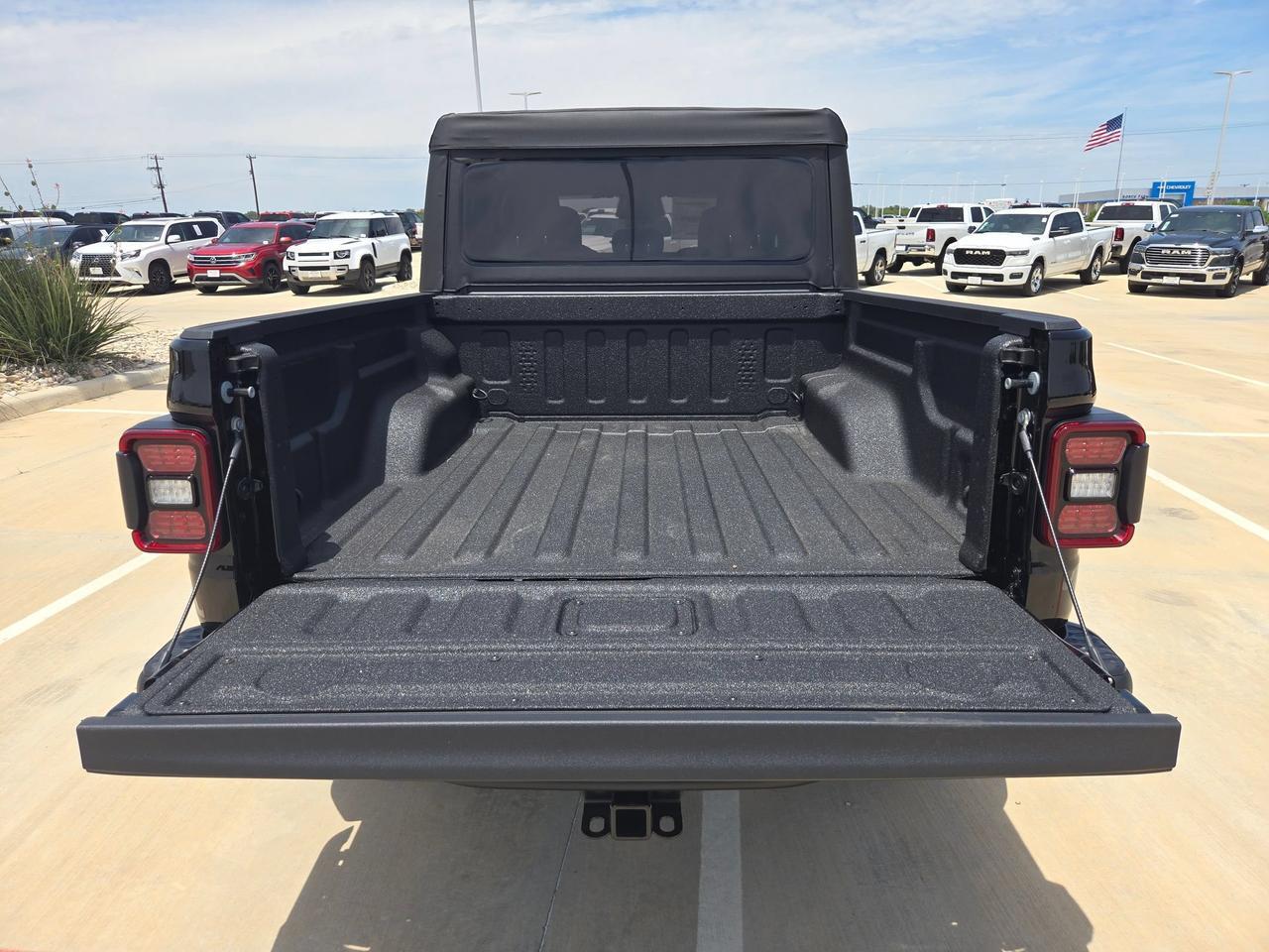 2026 Jeep Gladiator Shadow Ops Castroville TX