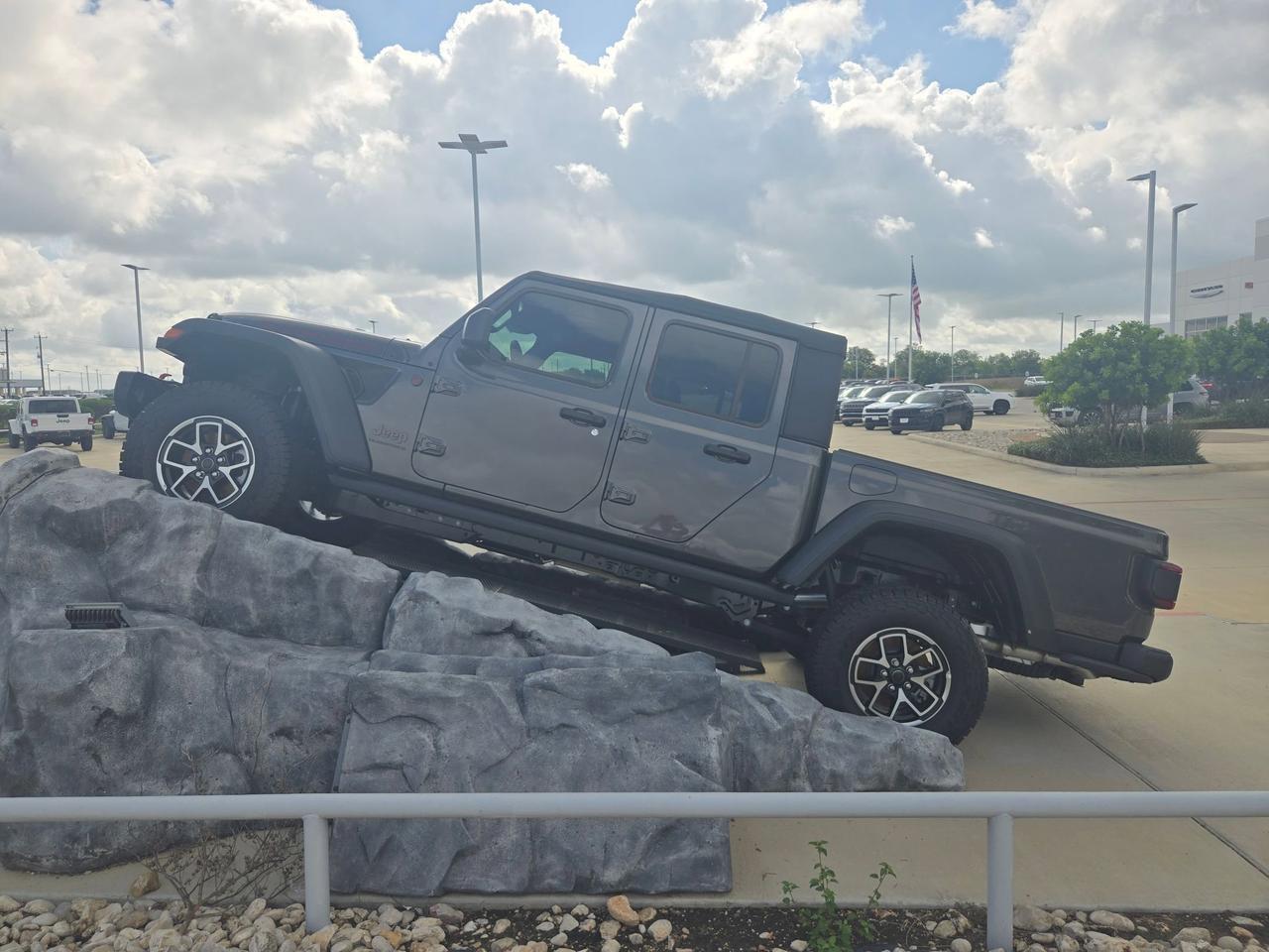 2026 Jeep Gladiator Shadow Ops