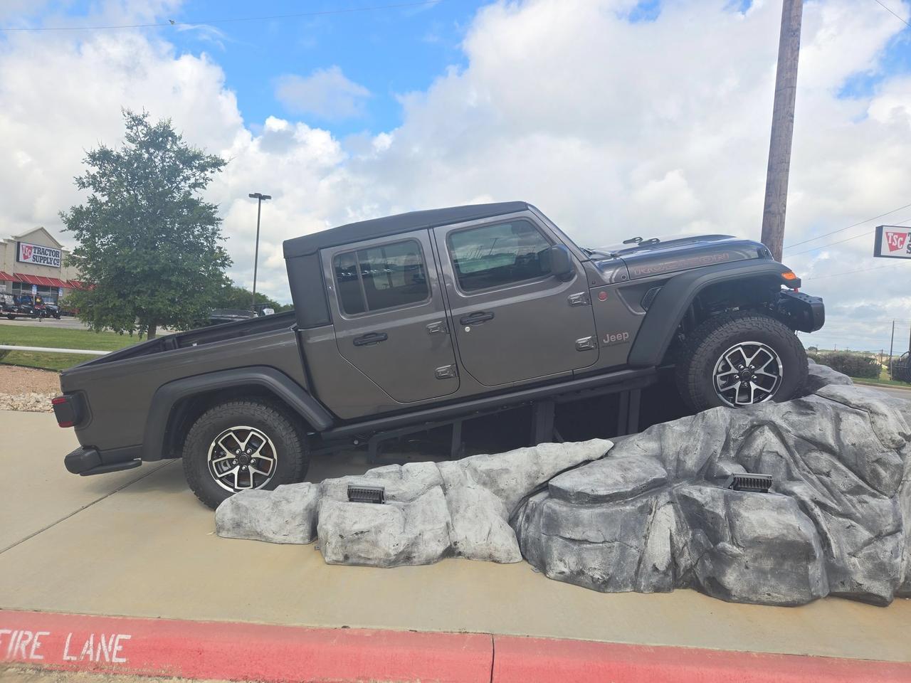 2026 Jeep Gladiator Shadow Ops Castroville TX