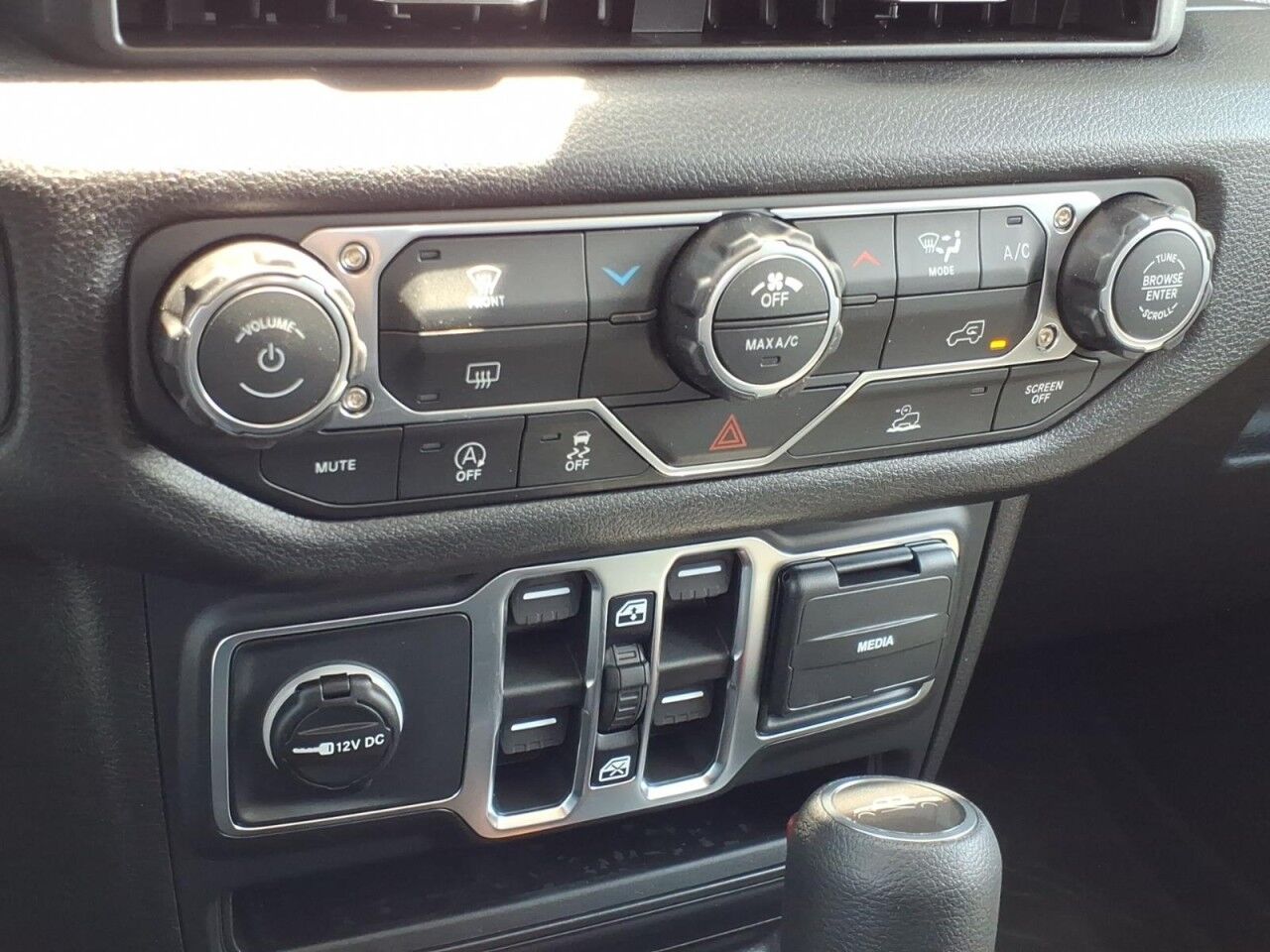 2026 Jeep Gladiator Sport Uvalde TX