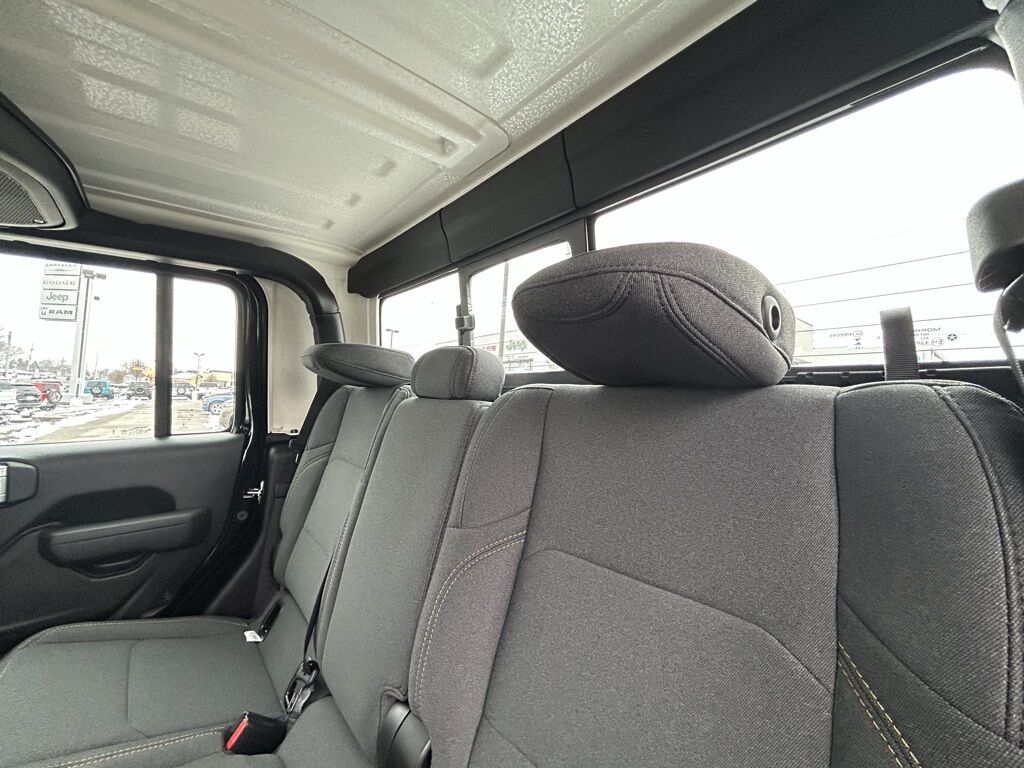 2026 Jeep Gladiator Sport Crestwood KY