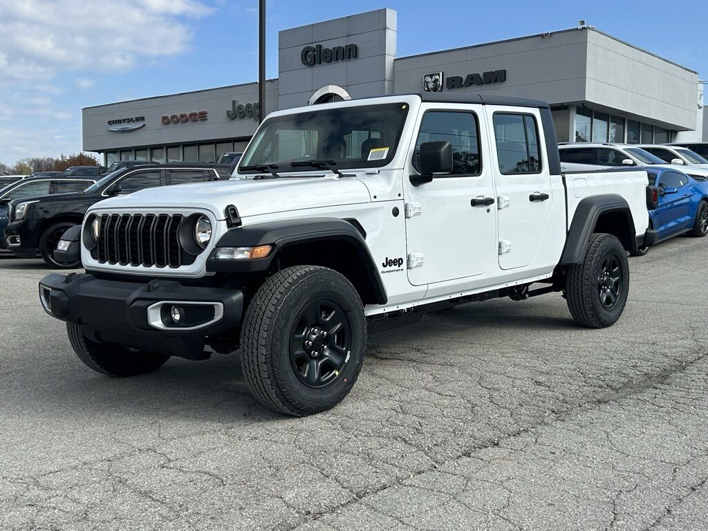 2026 Jeep Gladiator Sport