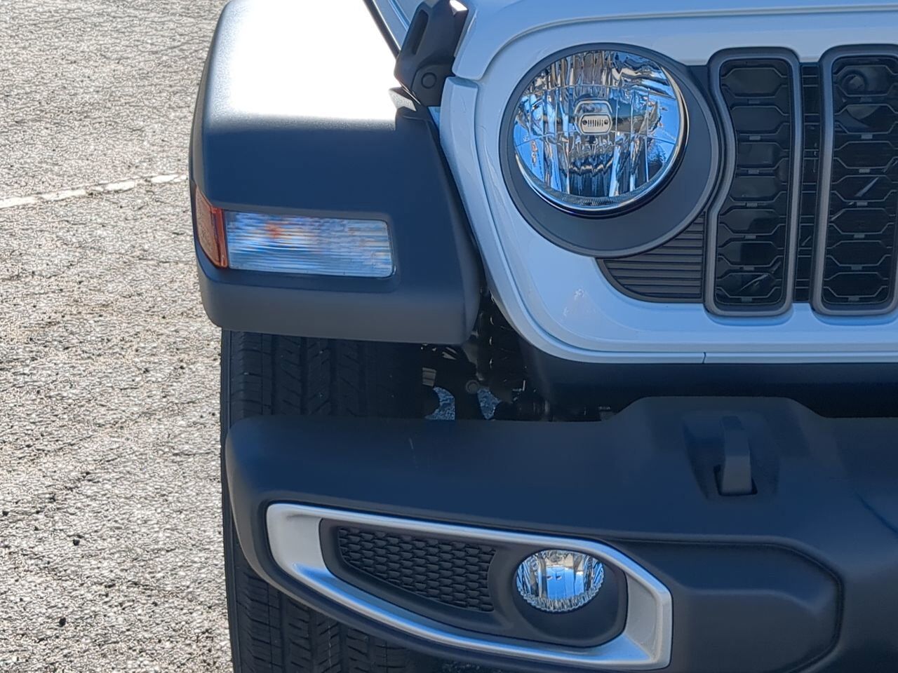 2026 Jeep Gladiator Sport Appleton WI