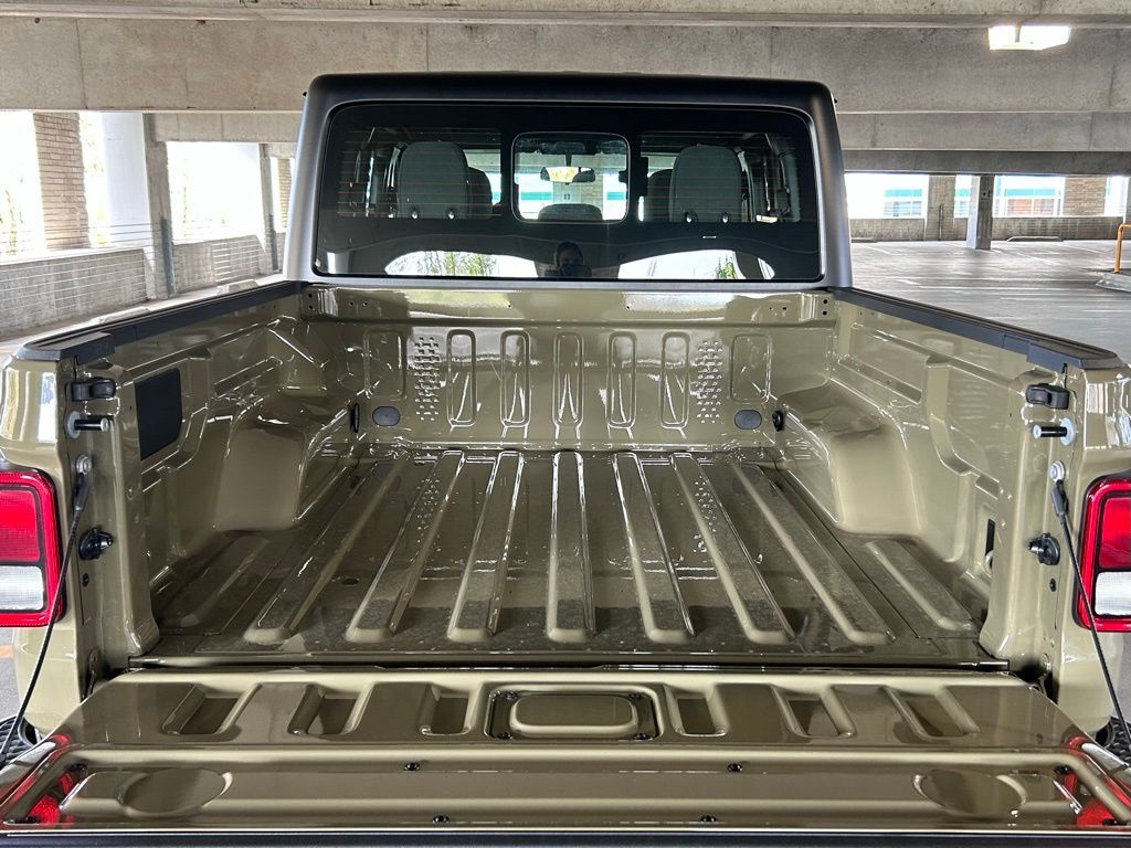 2026 Jeep Gladiator Sport Portland OR