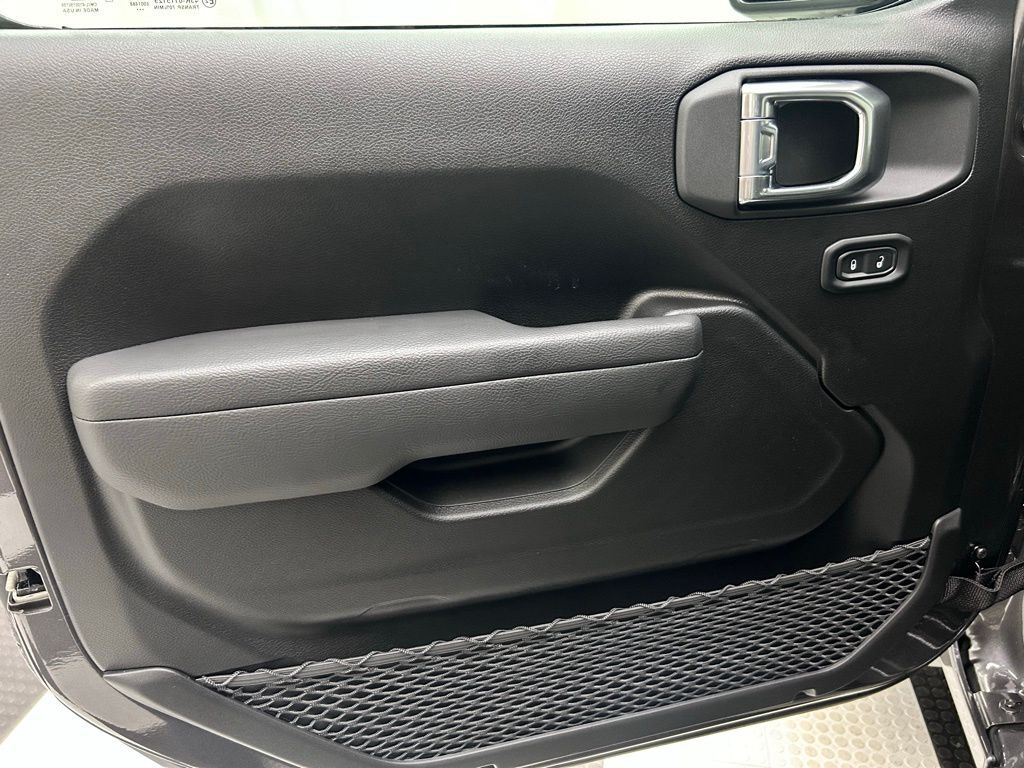 2026 Jeep Gladiator Sport Portland OR