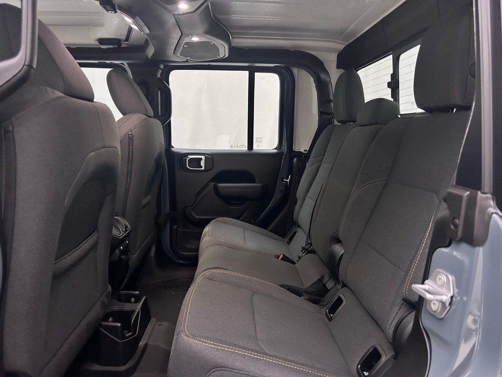 2026 Jeep Gladiator Sport Portland OR