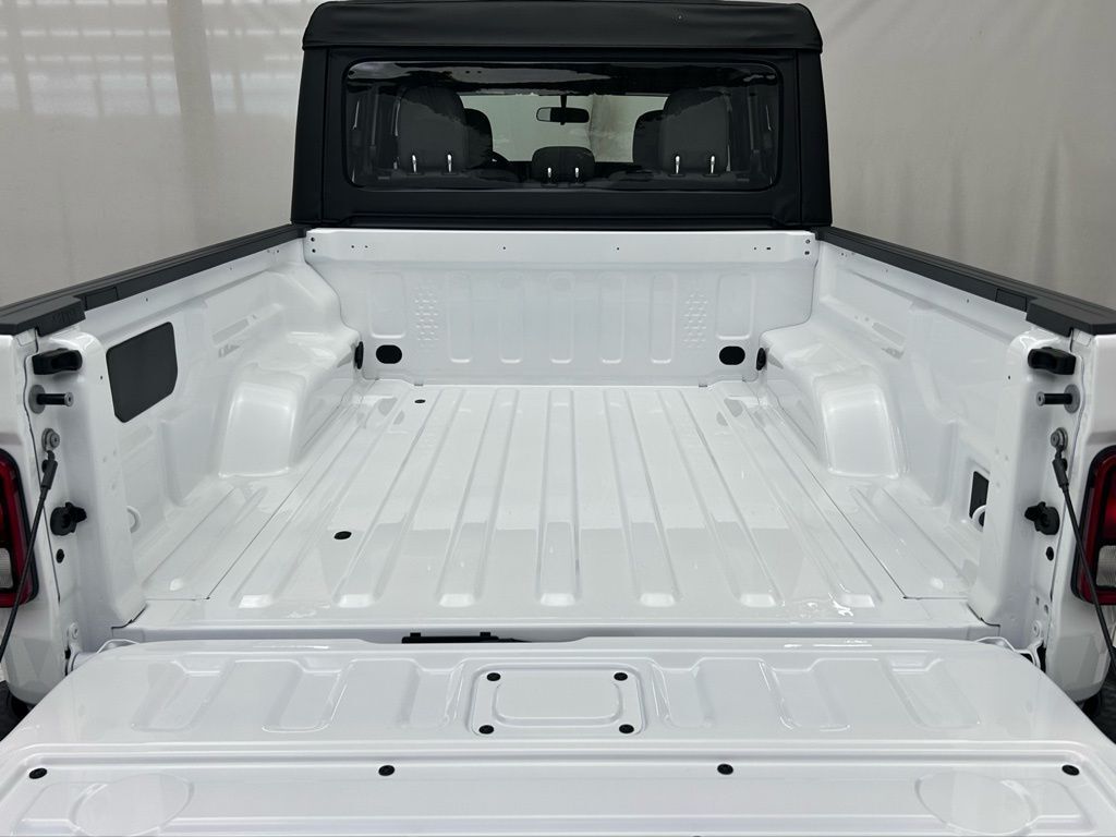 2026 Jeep Gladiator Sport Portland OR