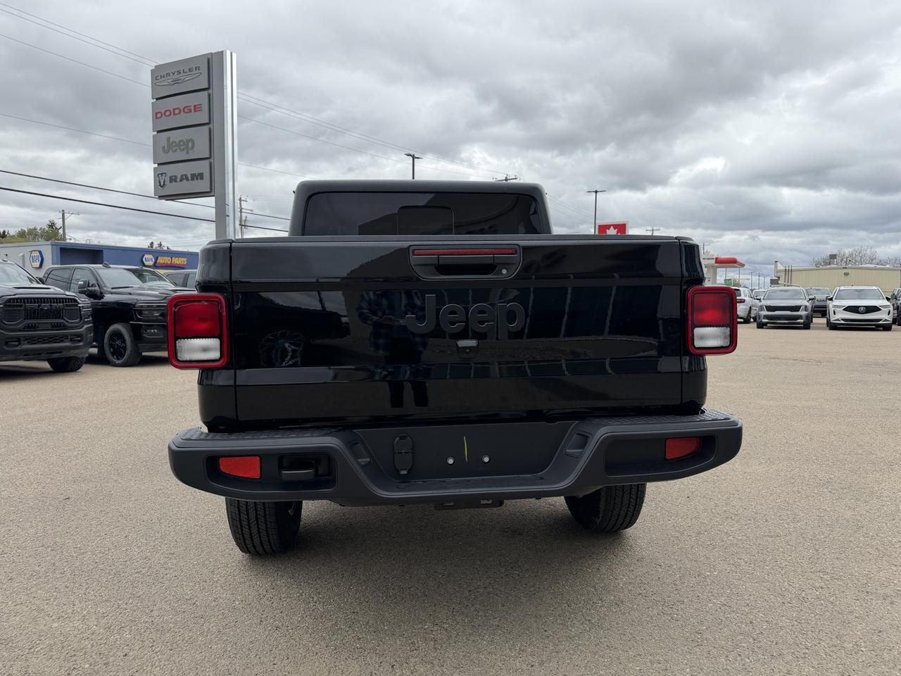 2026 Jeep Gladiator Sport S 4x4 | V6 | 3 Piece Freedom Hardtop | Rearview Camera | Towing Capability Redwater AB