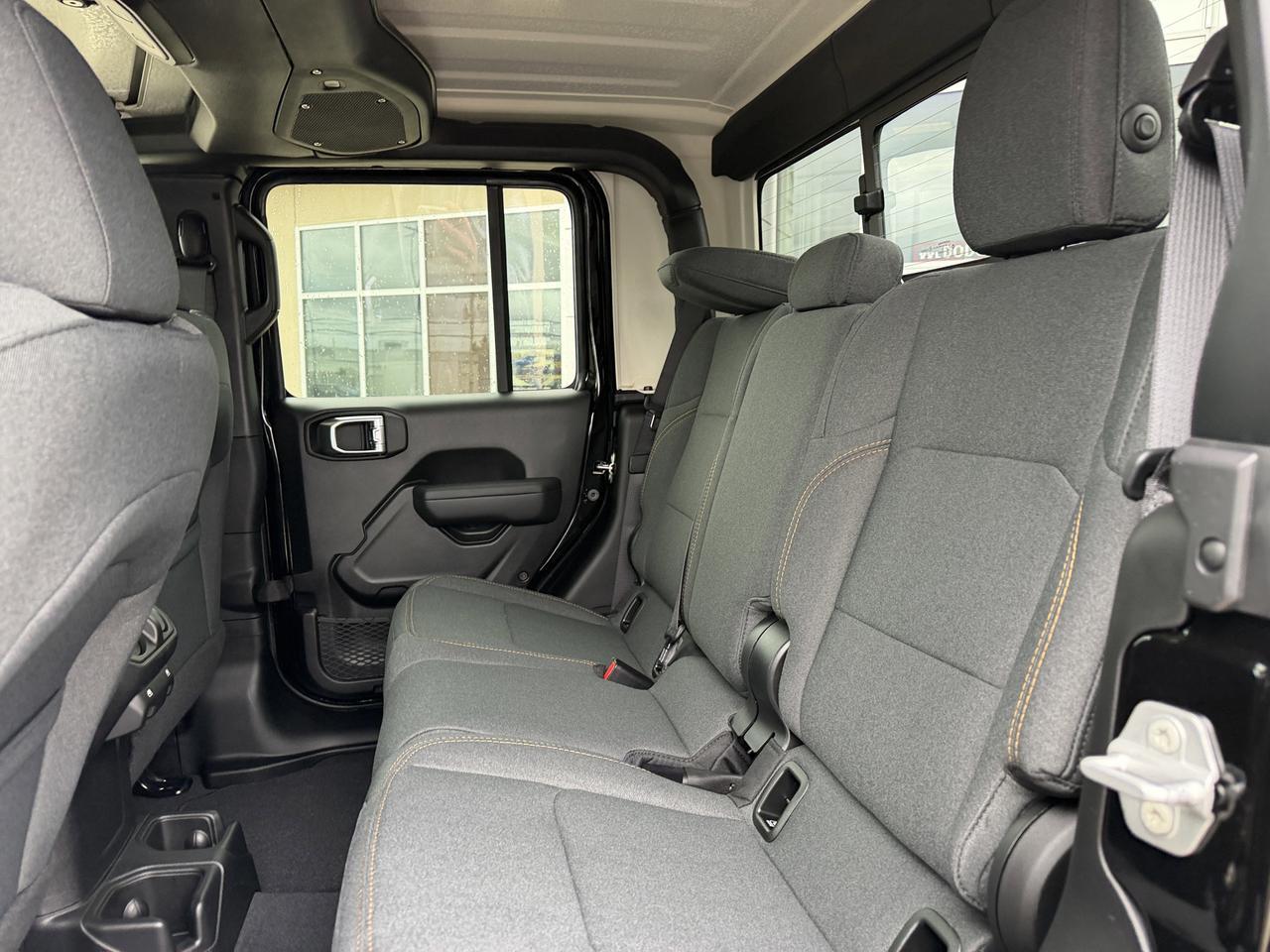 2026 Jeep Gladiator Sport S 4x4 | V6 | 3 Piece Freedom Hardtop | Rearview Camera | Towing Capability Redwater AB