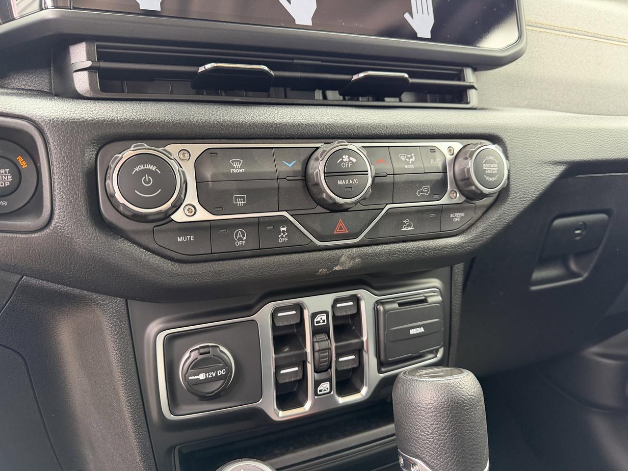2026 Jeep Gladiator Sport S 4x4 | V6 | 3 Piece Freedom Hardtop | Rearview Camera | Towing Capability Redwater AB