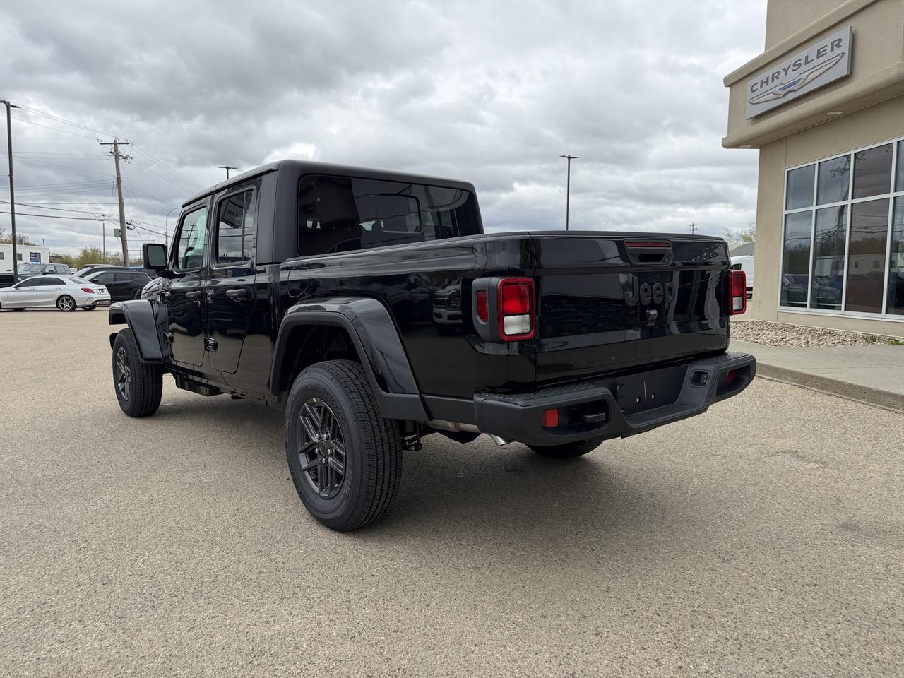 2026 Jeep Gladiator Sport S 4x4 | V6 | 3 Piece Freedom Hardtop | Rearview Camera | Towing Capability Redwater AB