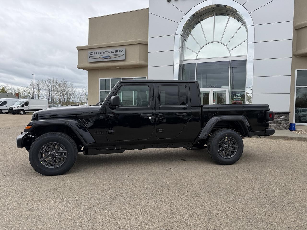 2026 Jeep Gladiator Sport S 4x4 | V6 | 3 Piece Freedom Hardtop | Rearview Camera | Towing Capability Redwater AB