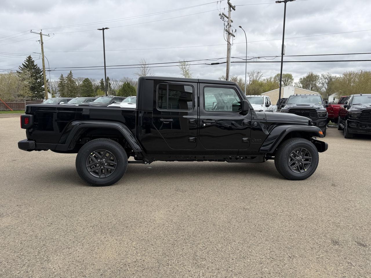 2026 Jeep Gladiator Sport S 4x4 | V6 | 3 Piece Freedom Hardtop | Rearview Camera | Towing Capability Redwater AB