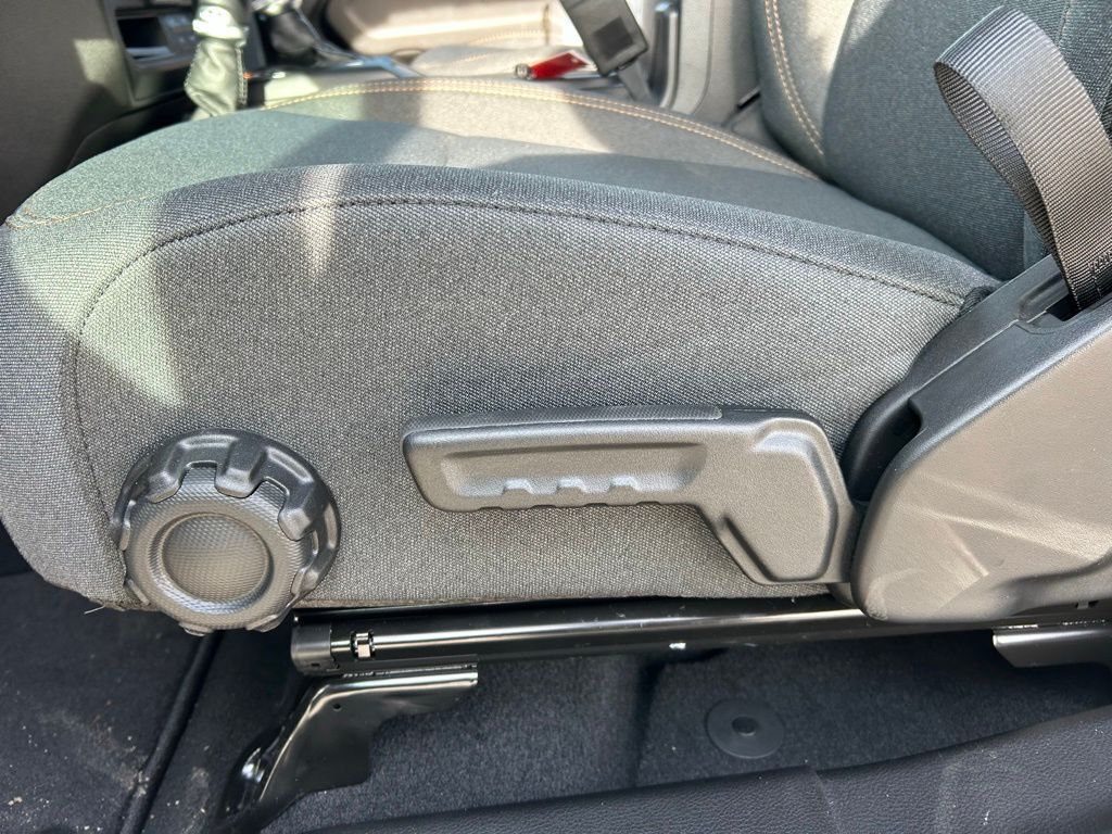 2026 Jeep Gladiator Sport S Crestwood KY