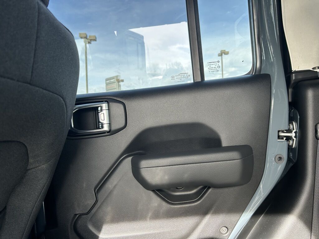 2026 Jeep Gladiator Sport S Crestwood KY