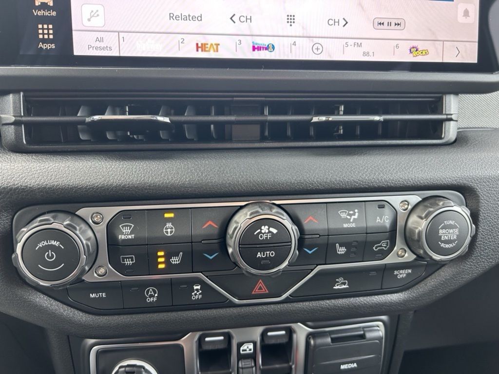 2026 Jeep Gladiator Sport S Crestwood KY