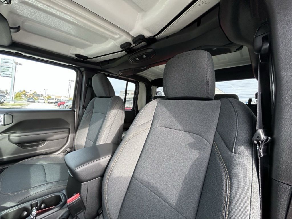 2026 Jeep Gladiator Sport S Crestwood KY