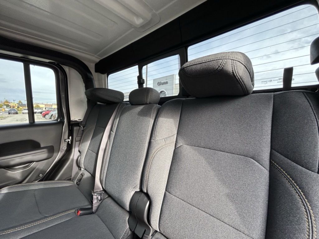 2026 Jeep Gladiator Sport S Crestwood KY