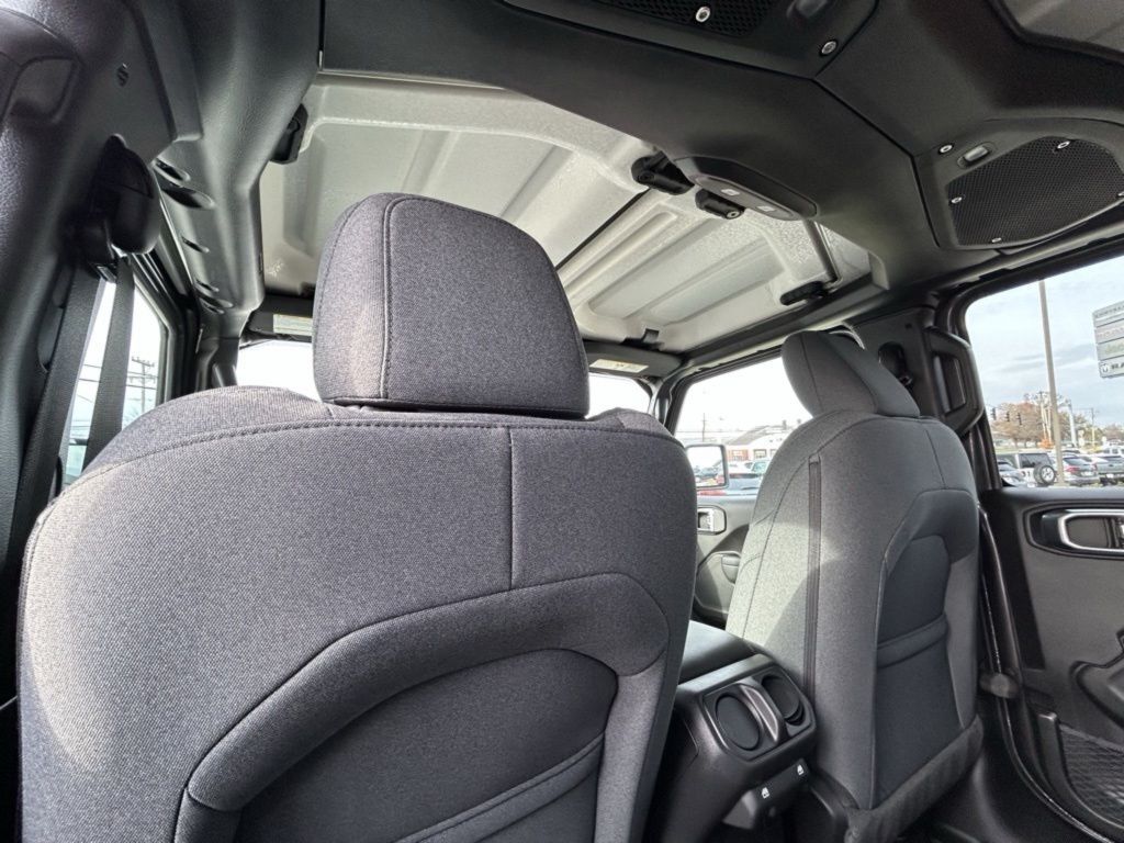 2026 Jeep Gladiator Sport S Crestwood KY