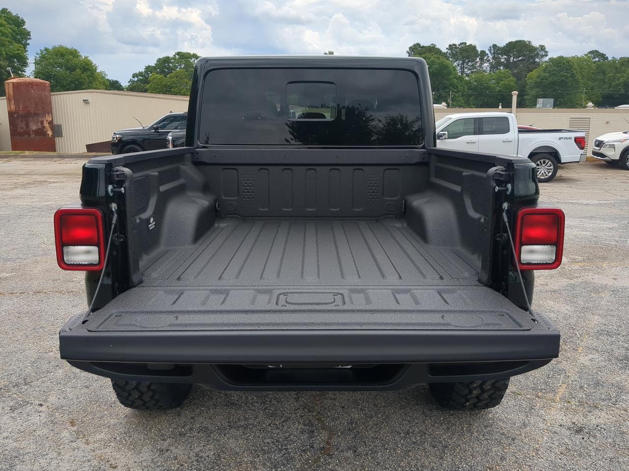 2026 Jeep Gladiator Sport S Appleton WI