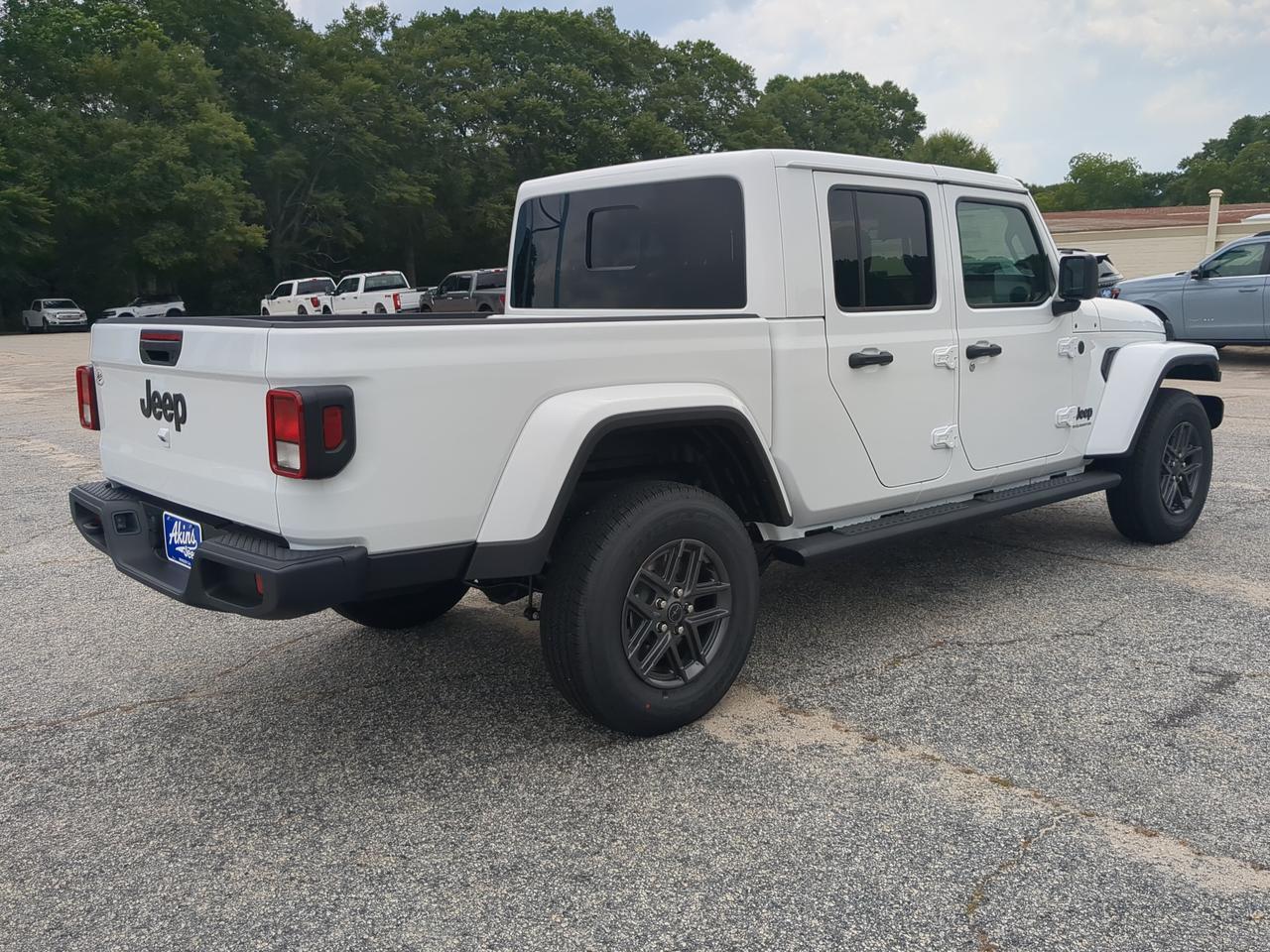 2026 Jeep Gladiator Sport S Winder GA