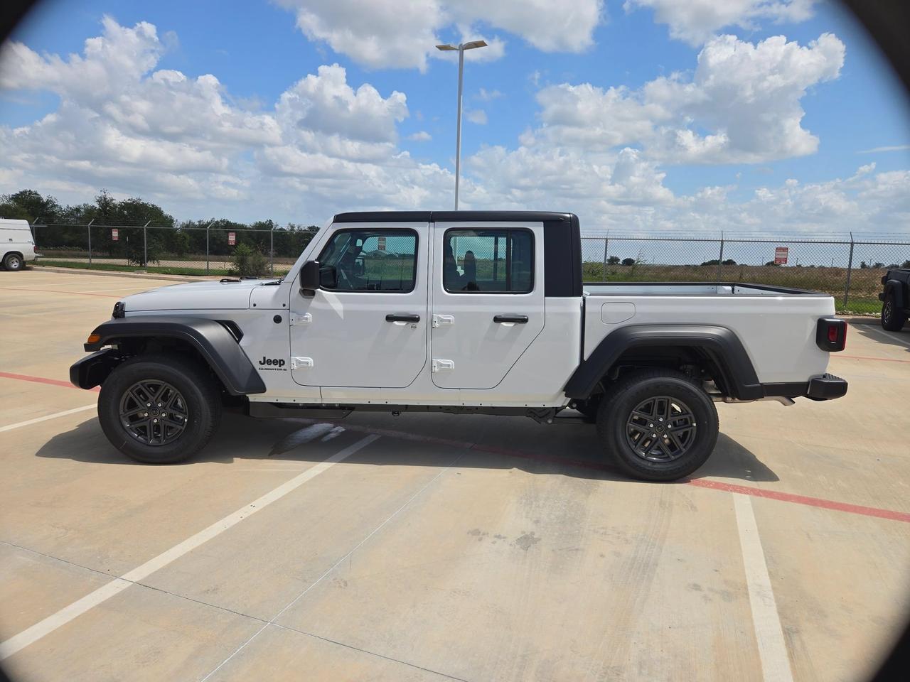2026 Jeep Gladiator Sport Castroville TX