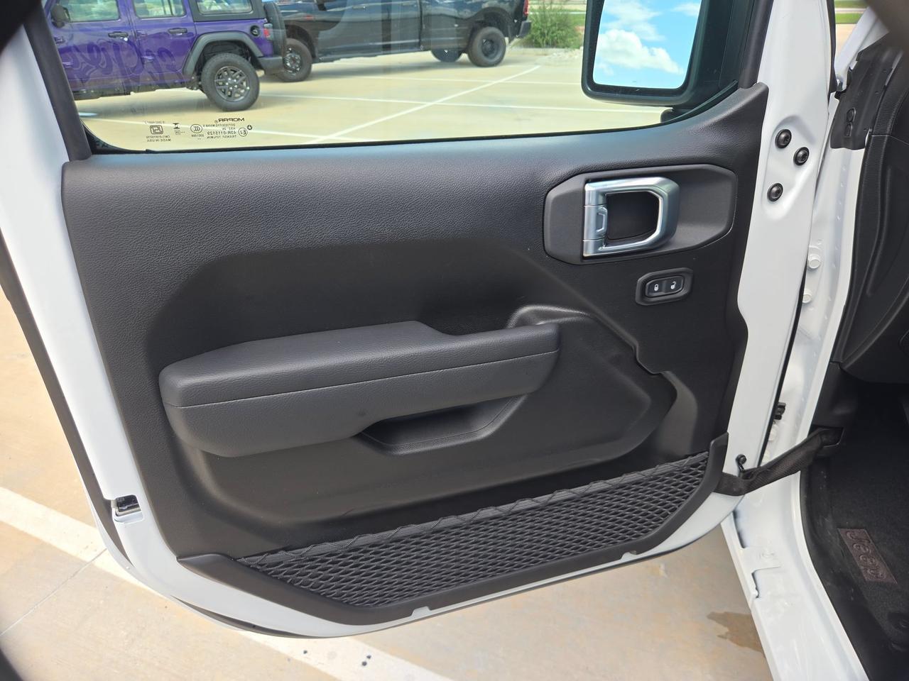 2026 Jeep Gladiator Sport Castroville TX