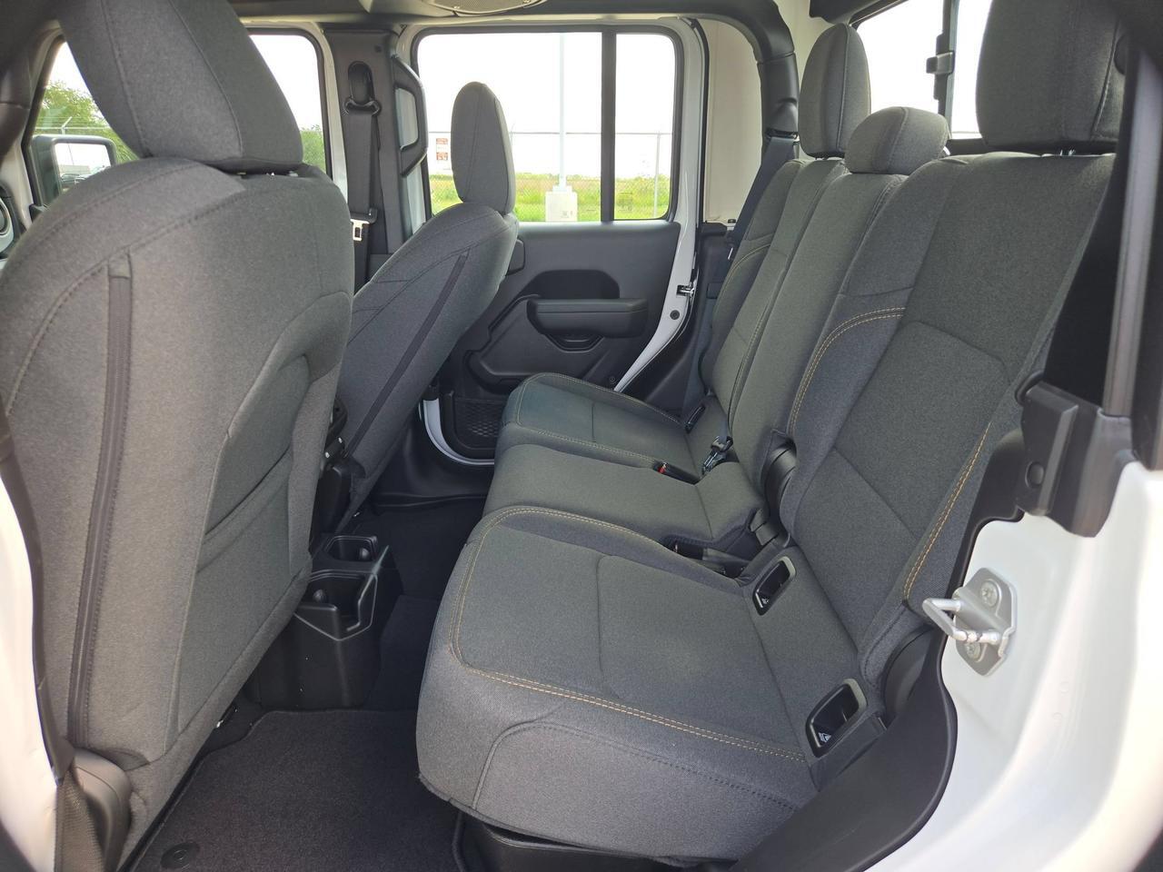 2026 Jeep Gladiator Sport Castroville TX