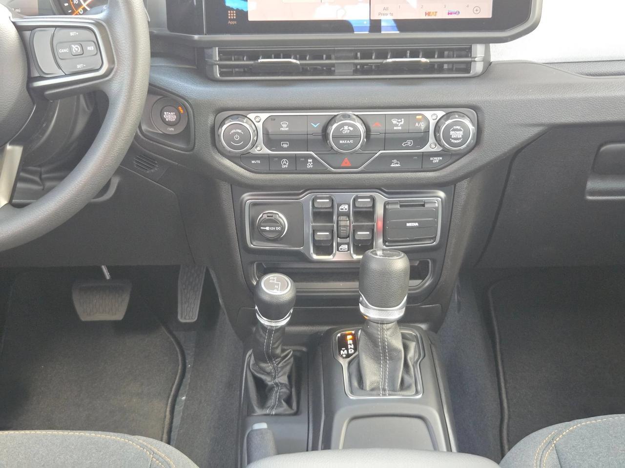 2026 Jeep Gladiator Sport Castroville TX