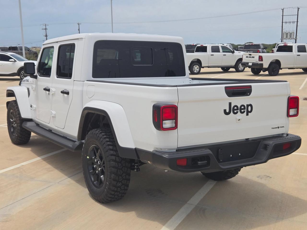 2026 Jeep Gladiator Texas Trail Castroville TX