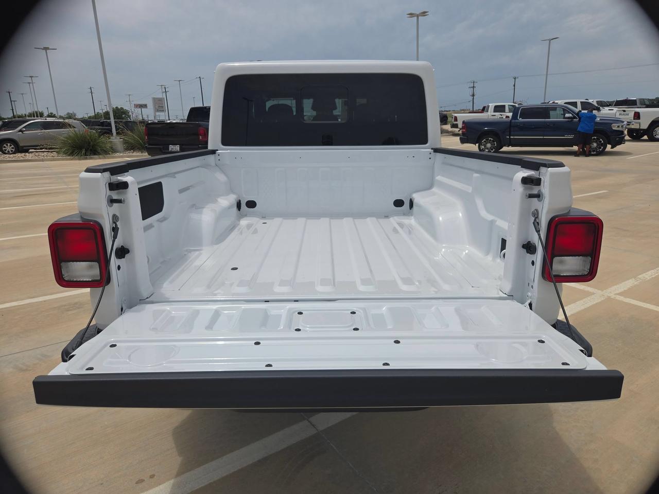 2026 Jeep Gladiator Texas Trail Castroville TX