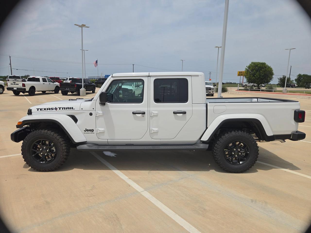 2026 Jeep Gladiator Texas Trail Castroville TX