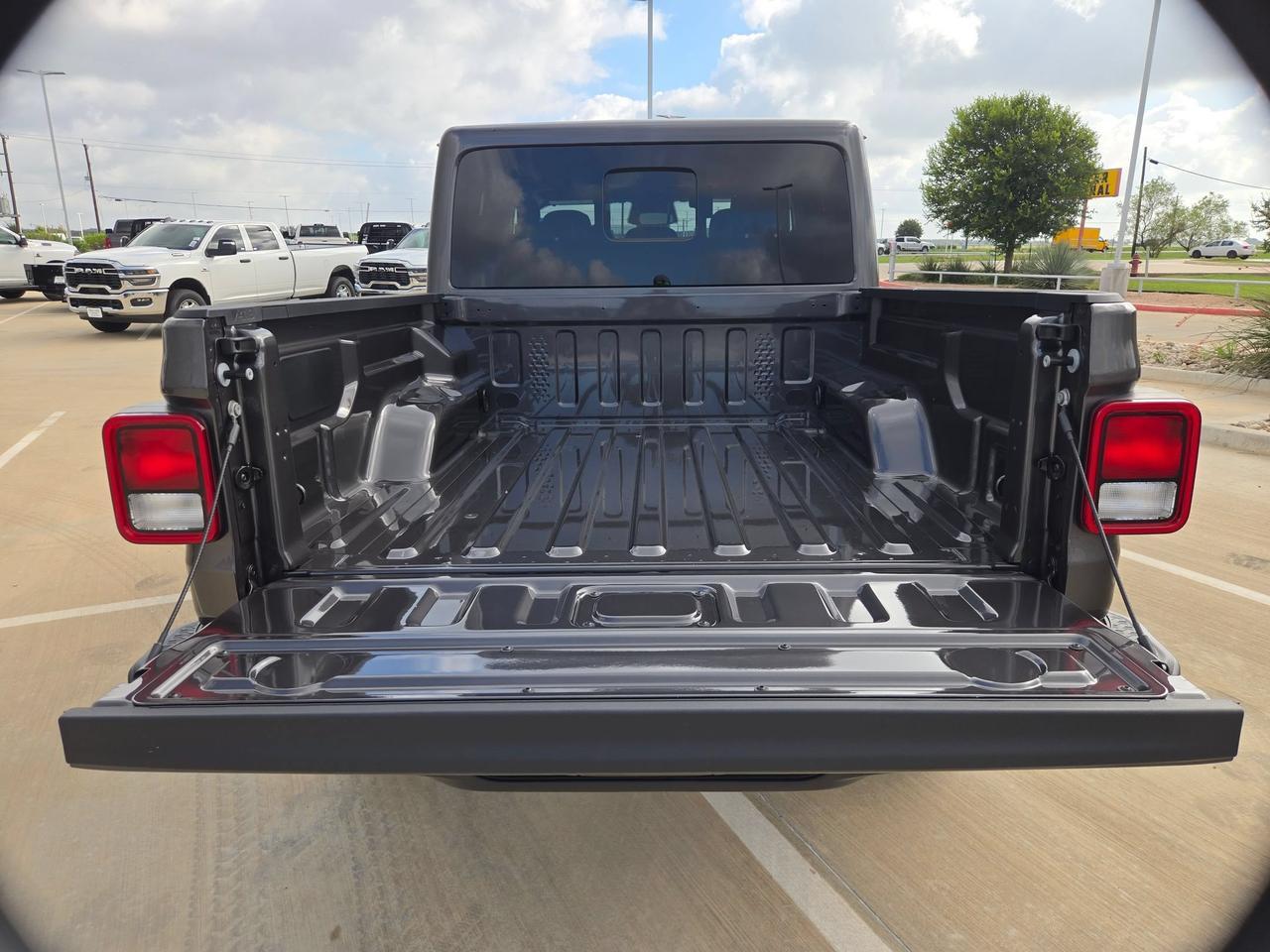 2026 Jeep Gladiator Texas Trail Castroville TX