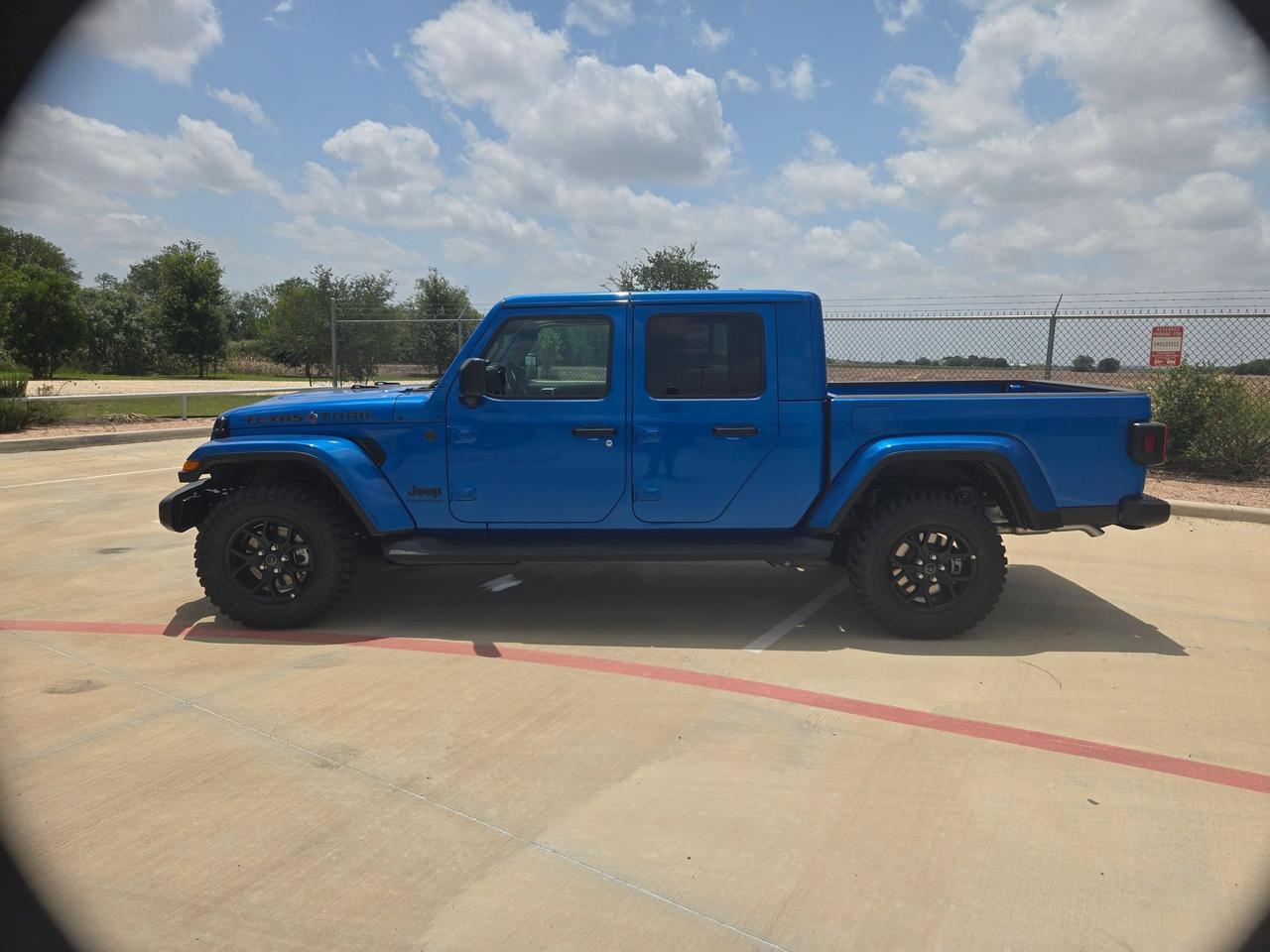 2026 Jeep Gladiator Texas Trail Castroville TX