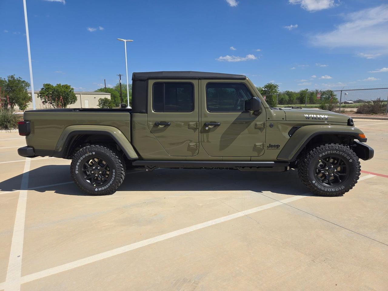 2026 Jeep Gladiator Willys