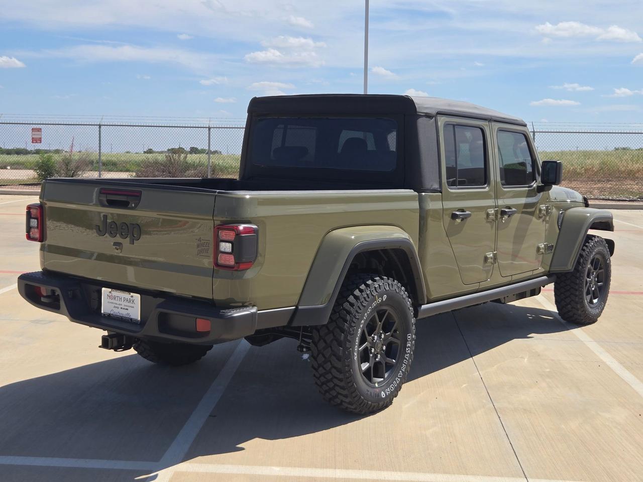 2026 Jeep Gladiator Willys