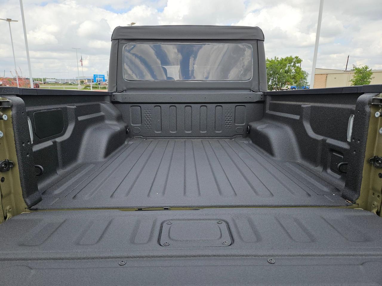 2026 Jeep Gladiator Willys Castroville TX