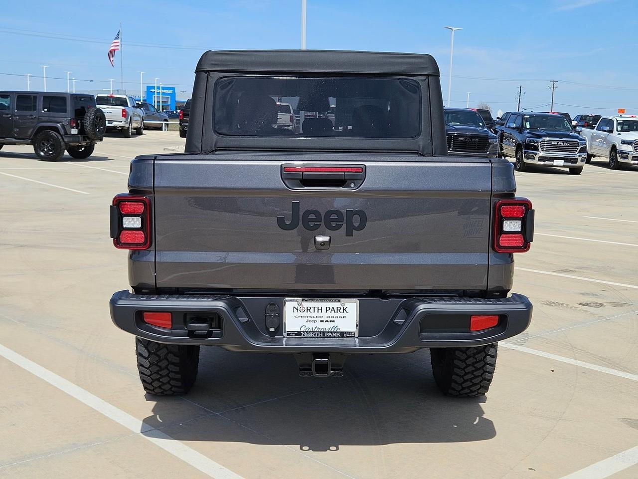 2026 Jeep Gladiator Willys Castroville TX