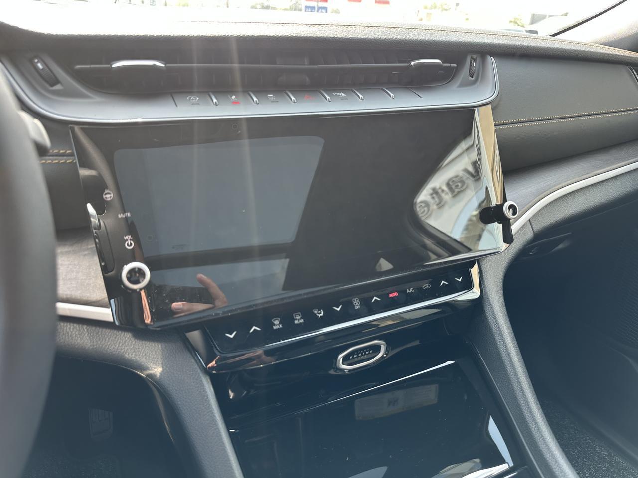 2026 Jeep Grand Cherokee 85th Anniversary| 4x4 | 2L Turbo Engine | 8-Speed Automatic | Dual-Pane Panoramic Sunroof Redwater AB