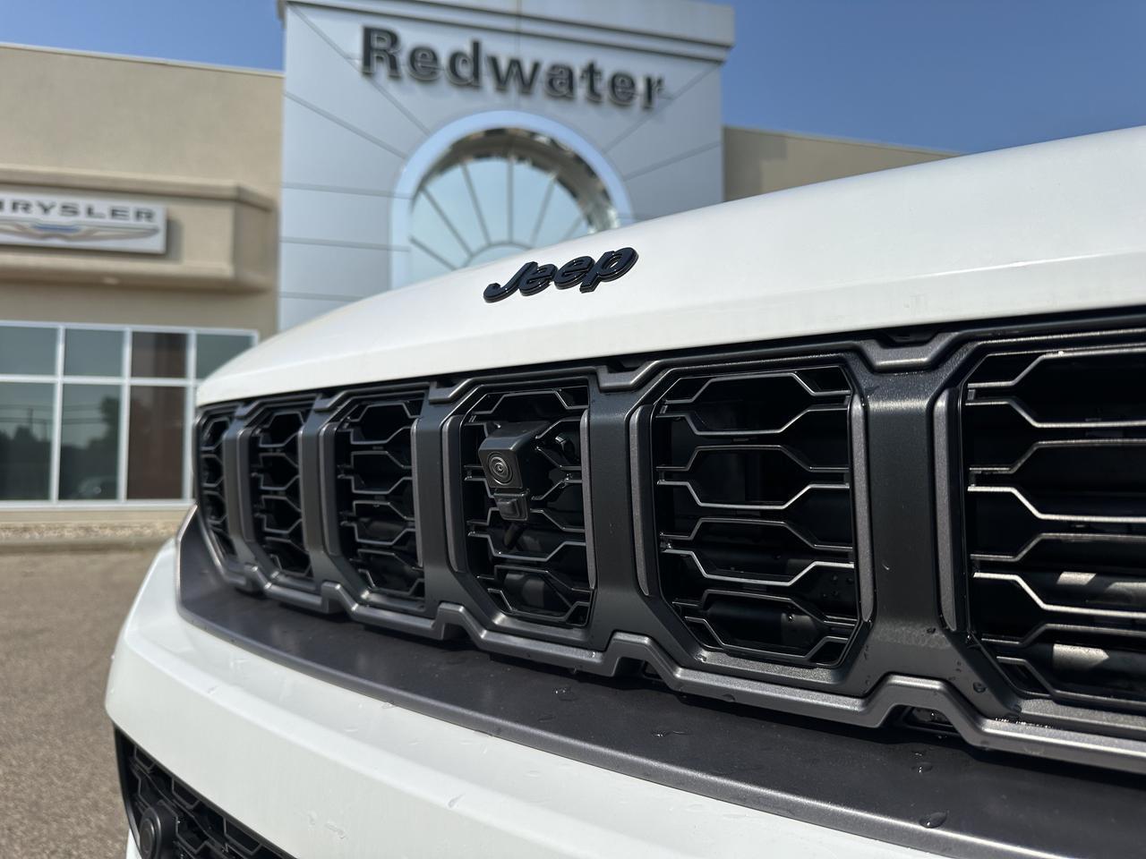 2026 Jeep Grand Cherokee 85th Anniversary| 4x4 | 2L Turbo Engine | 8-Speed Automatic | Dual-Pane Panoramic Sunroof Redwater AB