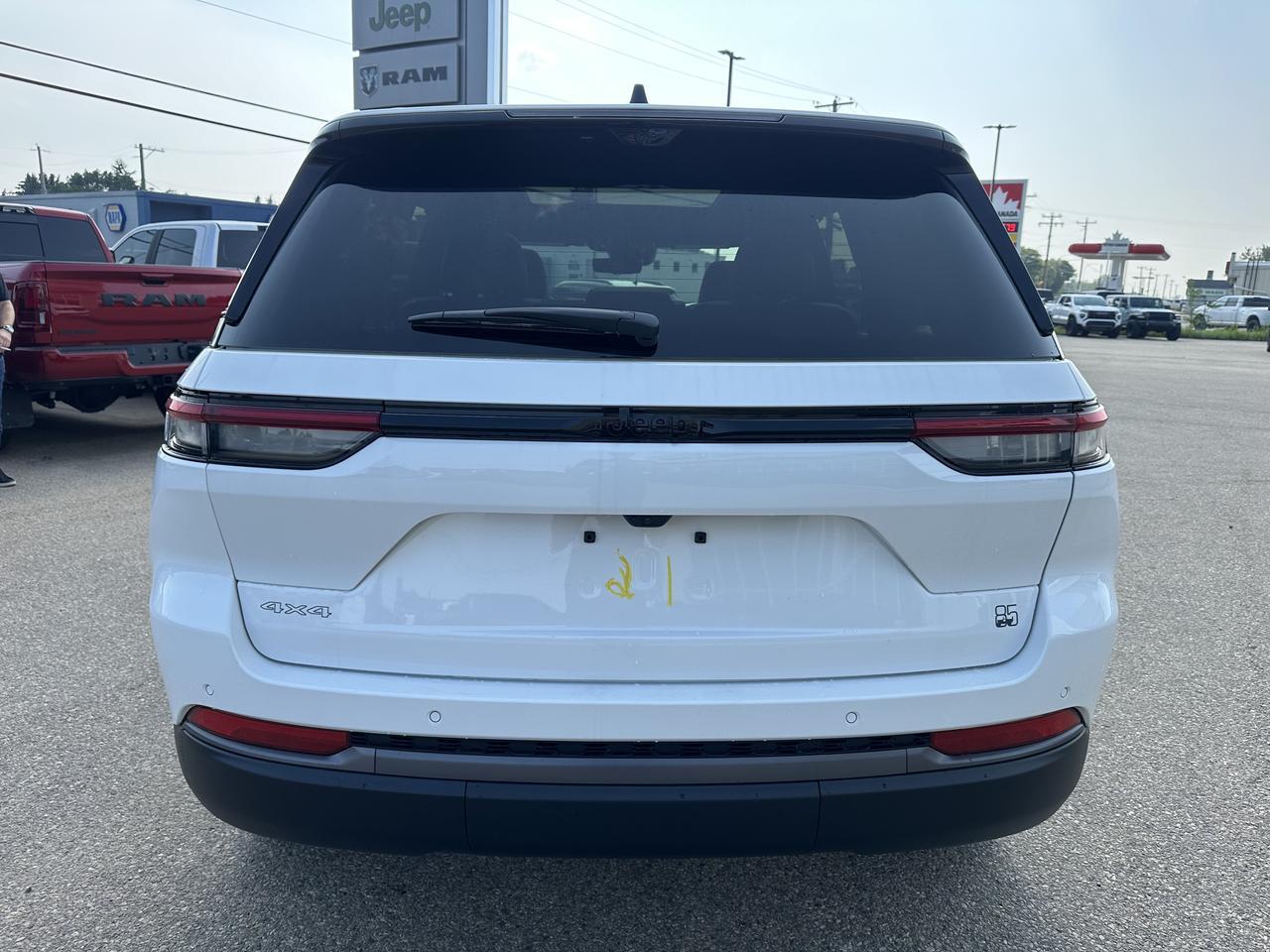 2026 Jeep Grand Cherokee 85th Anniversary| 4x4 | 2L Turbo Engine | 8-Speed Automatic | Dual-Pane Panoramic Sunroof Redwater AB