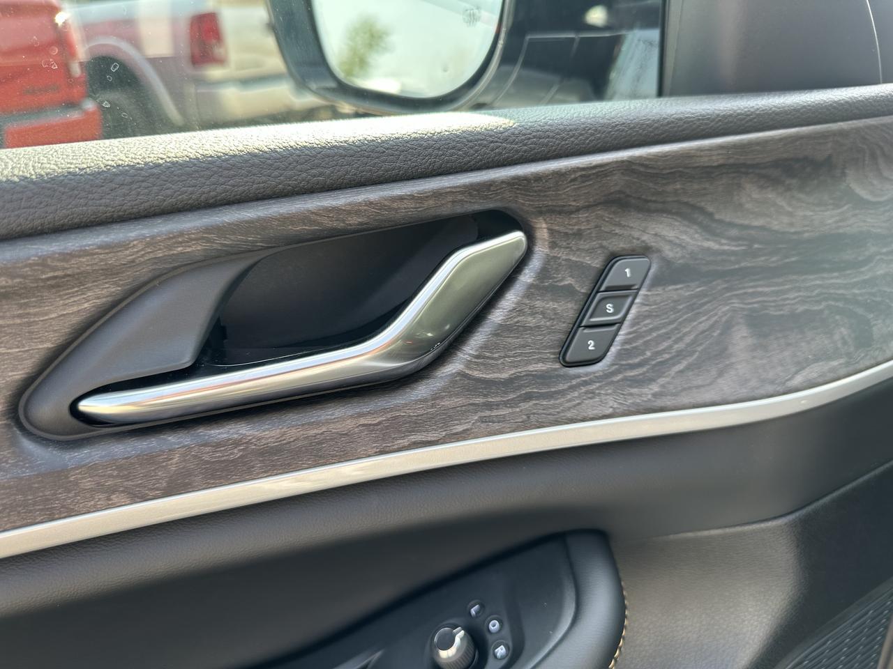 2026 Jeep Grand Cherokee 85th Anniversary| 4x4 | 2L Turbo Engine | 8-Speed Automatic | Dual-Pane Panoramic Sunroof Redwater AB