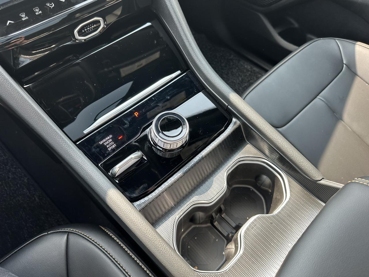 2026 Jeep Grand Cherokee 85th Anniversary| 4x4 | 2L Turbo Engine | 8-Speed Automatic | Dual-Pane Panoramic Sunroof Redwater AB