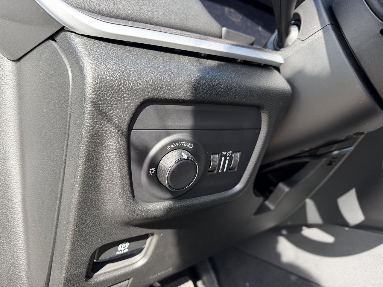 2026 Jeep Grand Cherokee Altitude 4WD | 2L Turbo | NAV | Heated Seats | ParkSense | 20IN Wheels Redwater AB