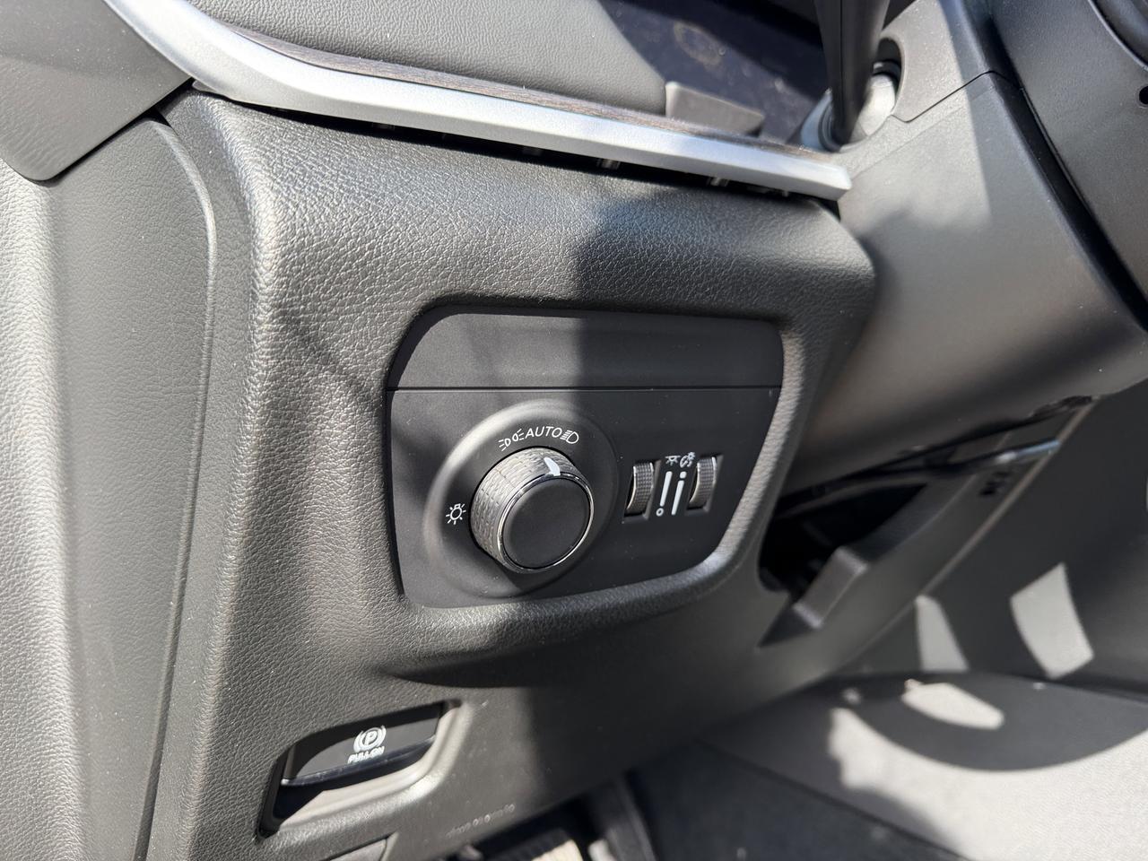 2026 Jeep Grand Cherokee Altitude 4WD | 2L Turbo | NAV | Heated Seats | ParkSense | 20IN Wheels Redwater AB