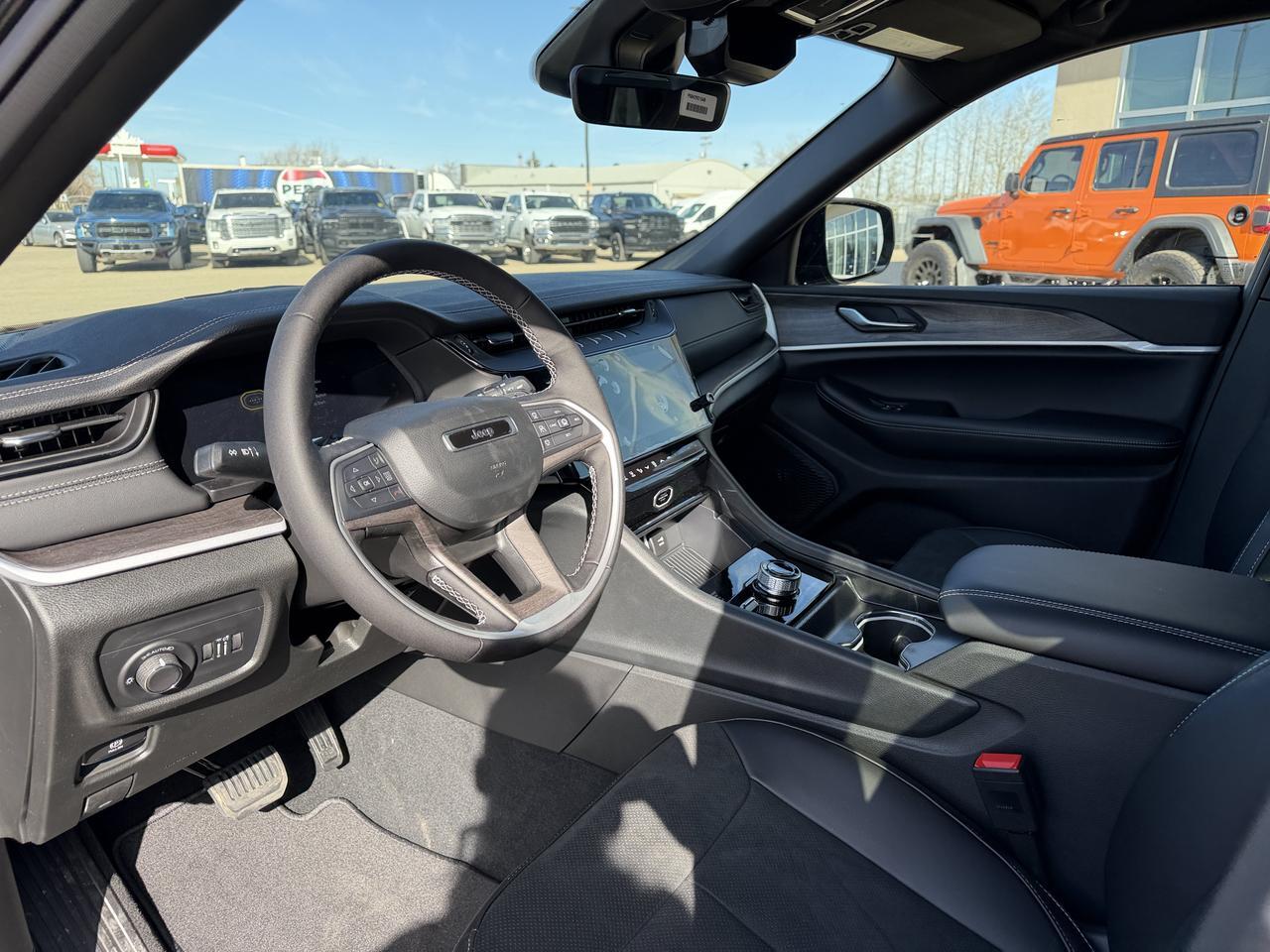 2026 Jeep Grand Cherokee Altitude 4WD | 2L Turbo | NAV | Heated Seats | ParkSense | 20IN Wheels Redwater AB