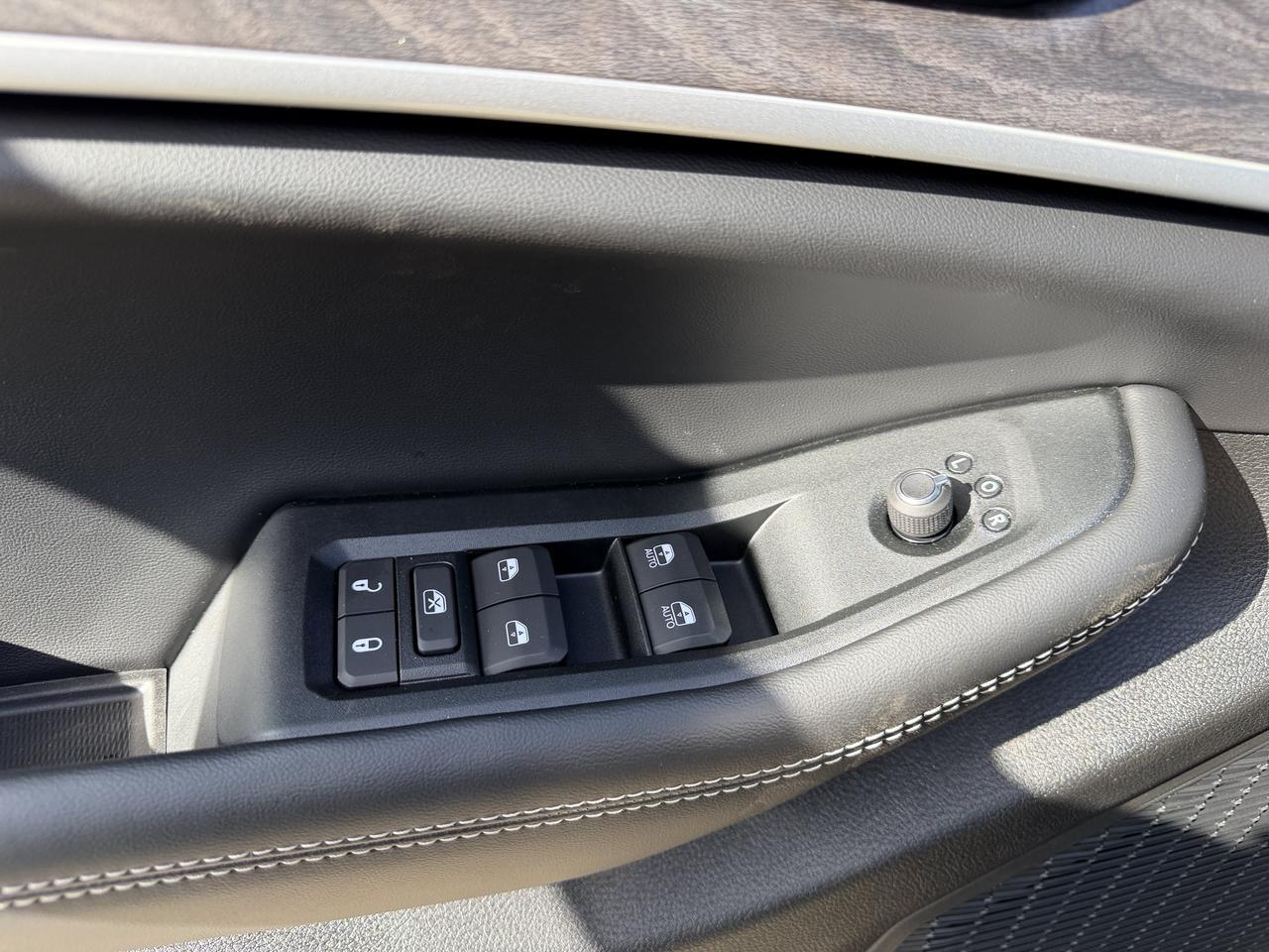2026 Jeep Grand Cherokee Altitude 4WD | 2L Turbo | NAV | Heated Seats | ParkSense | 20IN Wheels Redwater AB