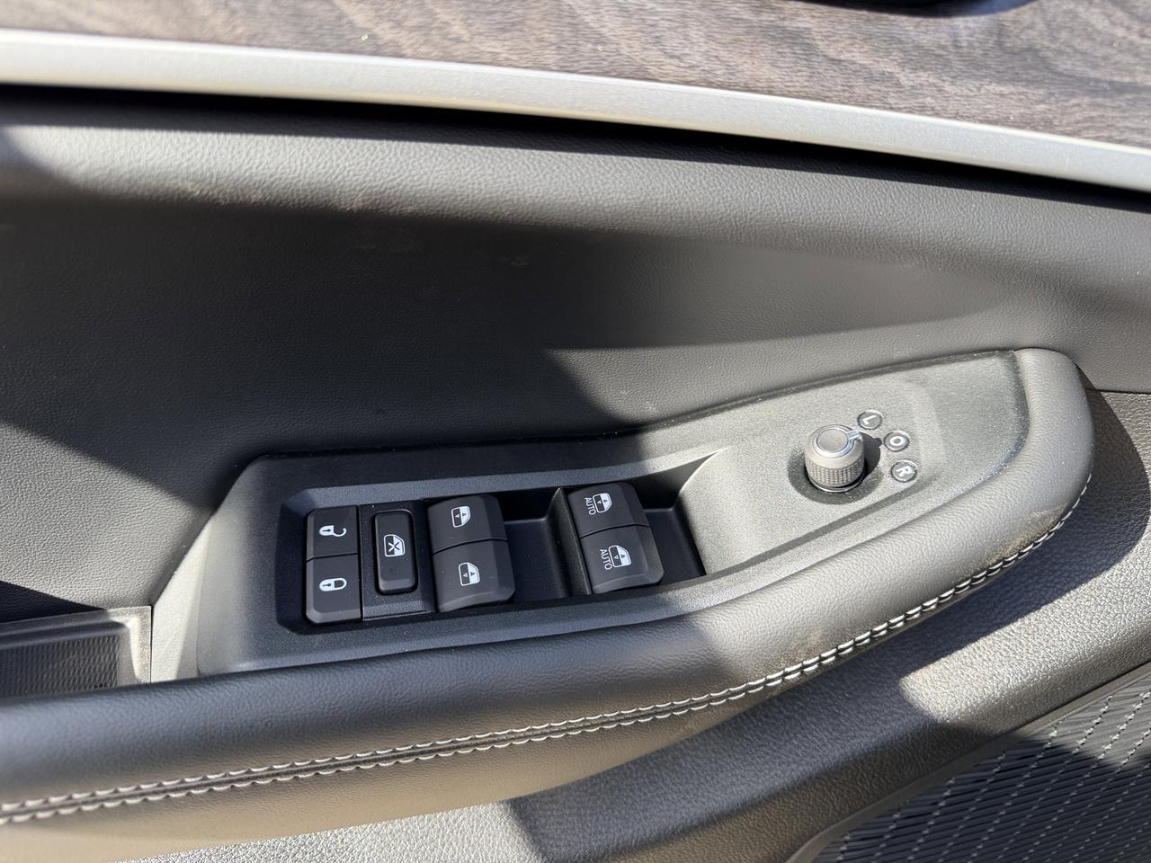 2026 Jeep Grand Cherokee Altitude 4WD | 2L Turbo | NAV | Heated Seats | ParkSense | 20IN Wheels Redwater AB